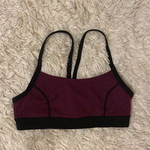 Lululemon sports bra size 6